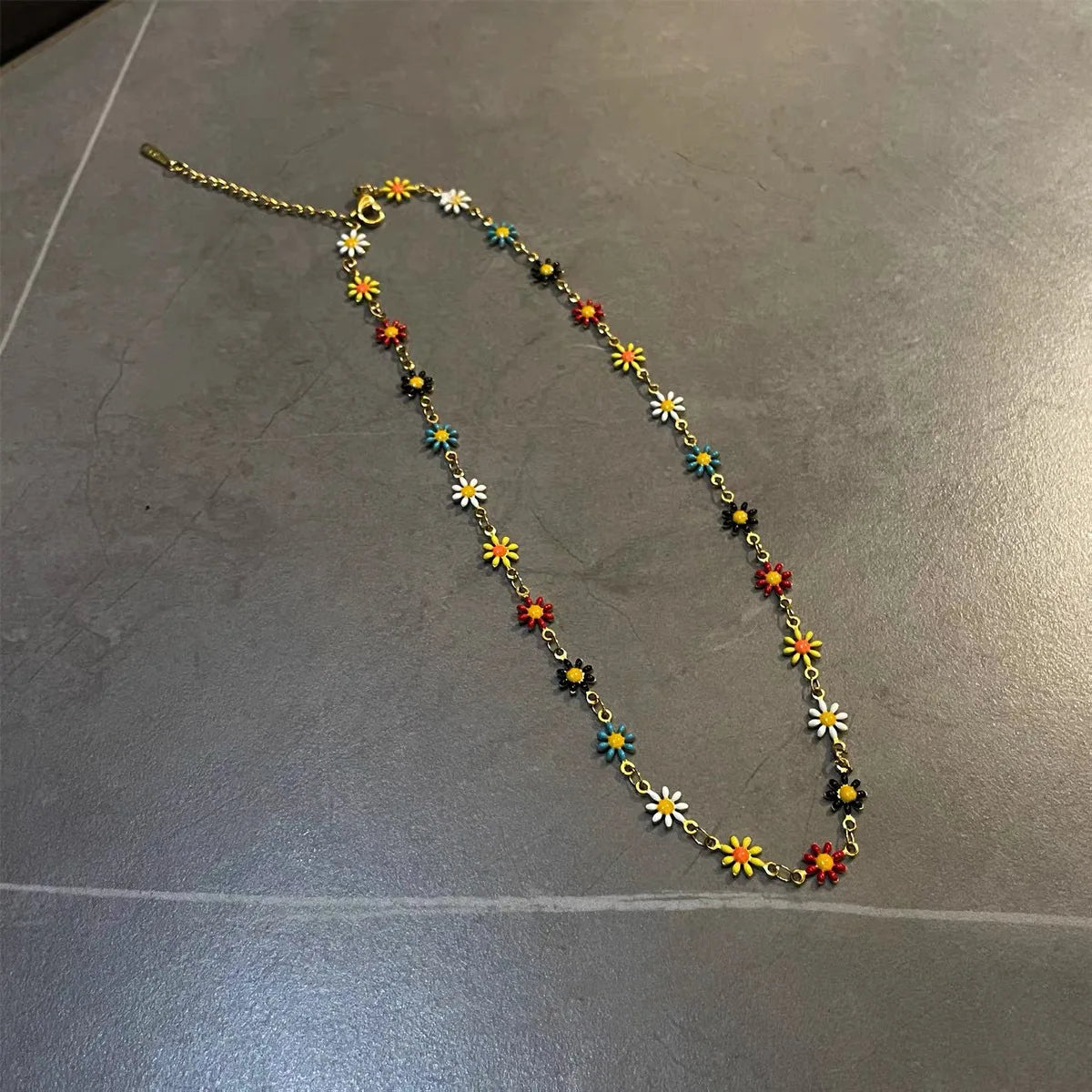 Y2K Colorful Daisy Flower Necklace