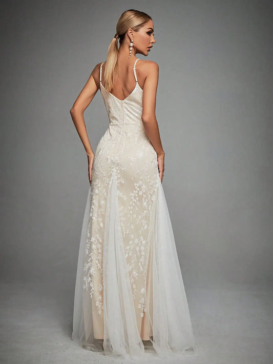 Pendant V-neck Lace Mesh with Flag Swing Wedding Dress