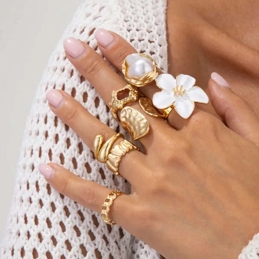 Pearl Flower Ring Set