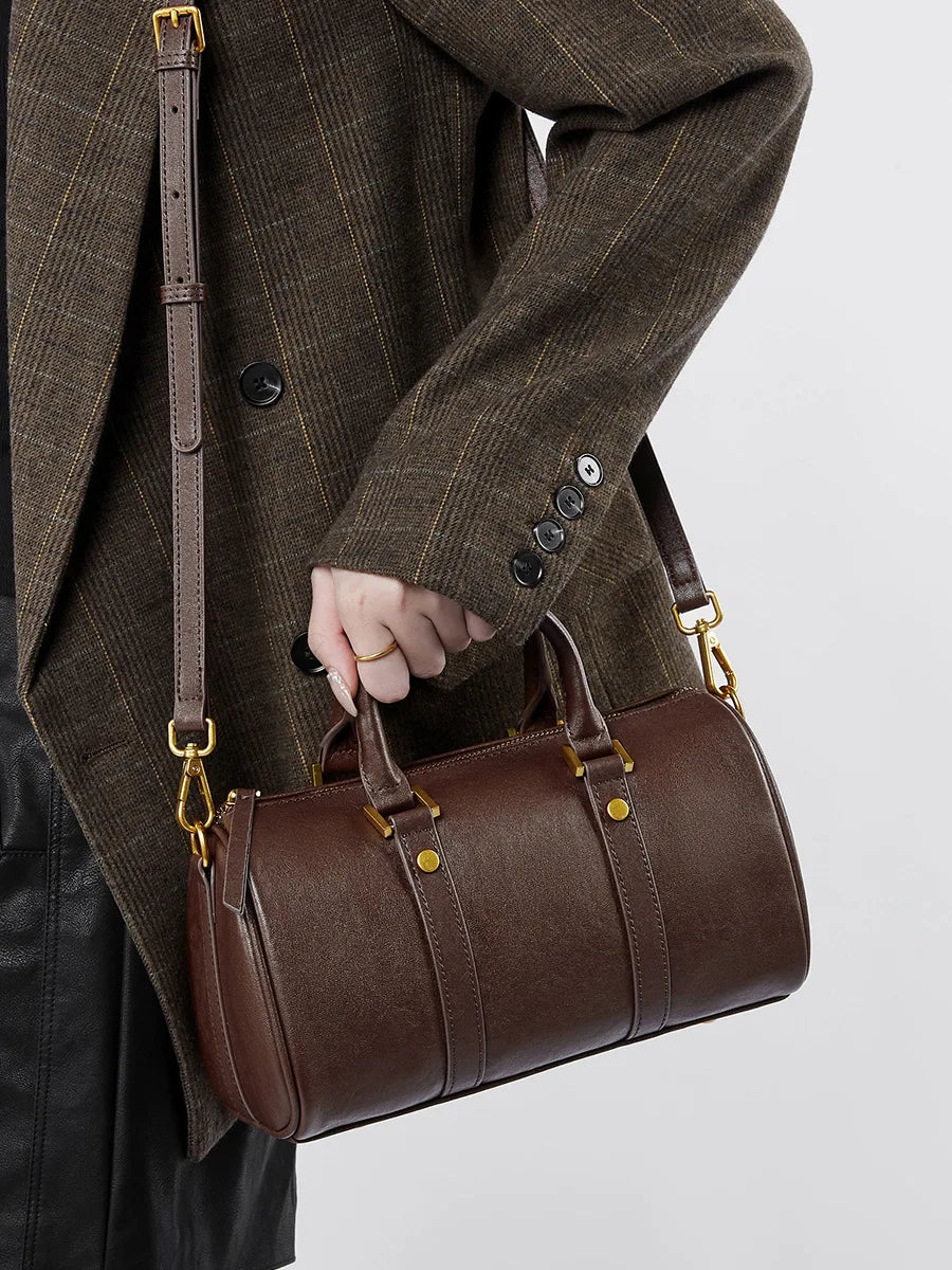 YANATARI Cattle Leather Shoulder Bag