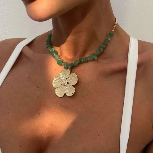 Green Stone Flower Pendant Necklace