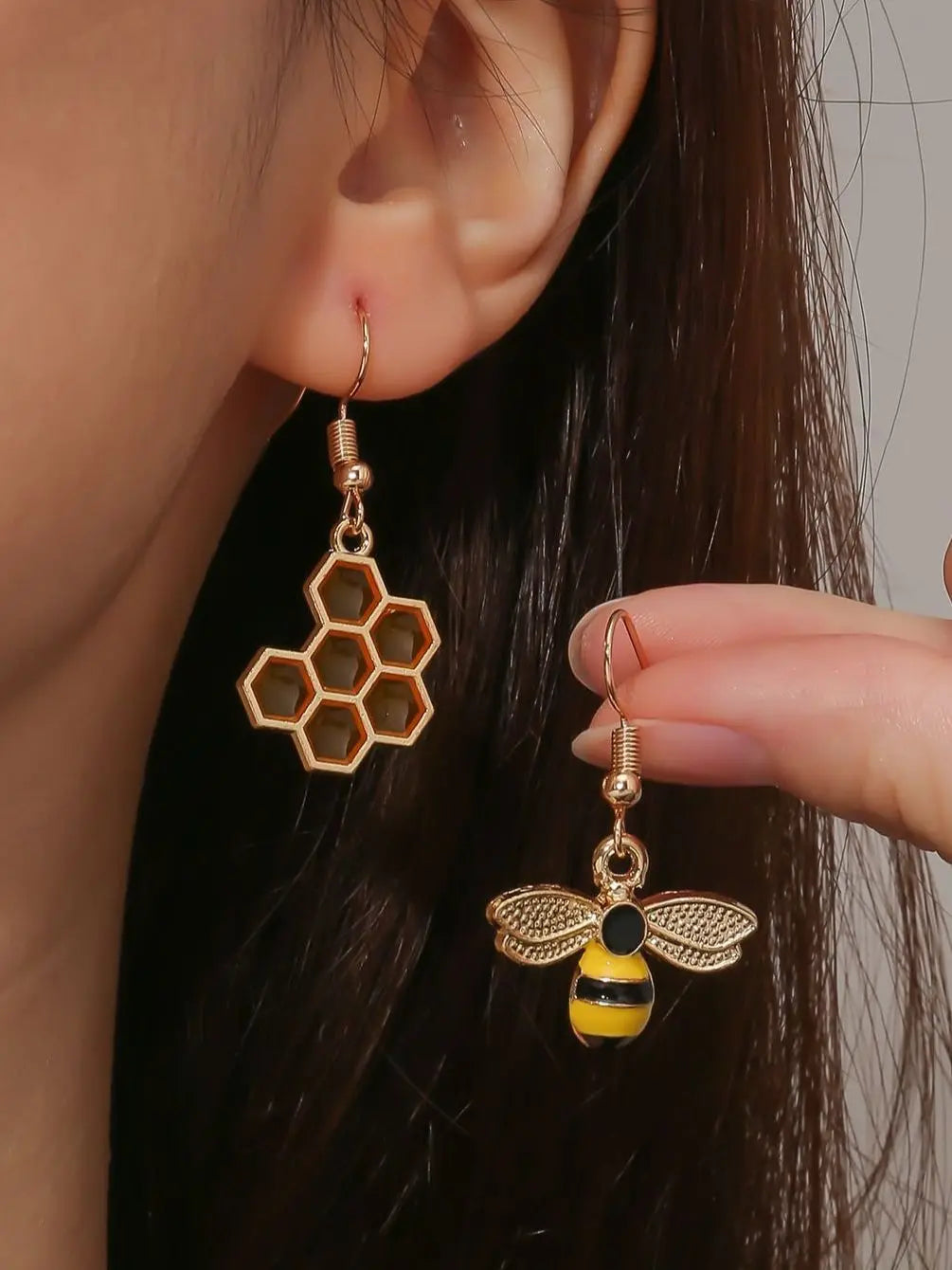 2 Pieces Insect Yellow Bee Earrings
