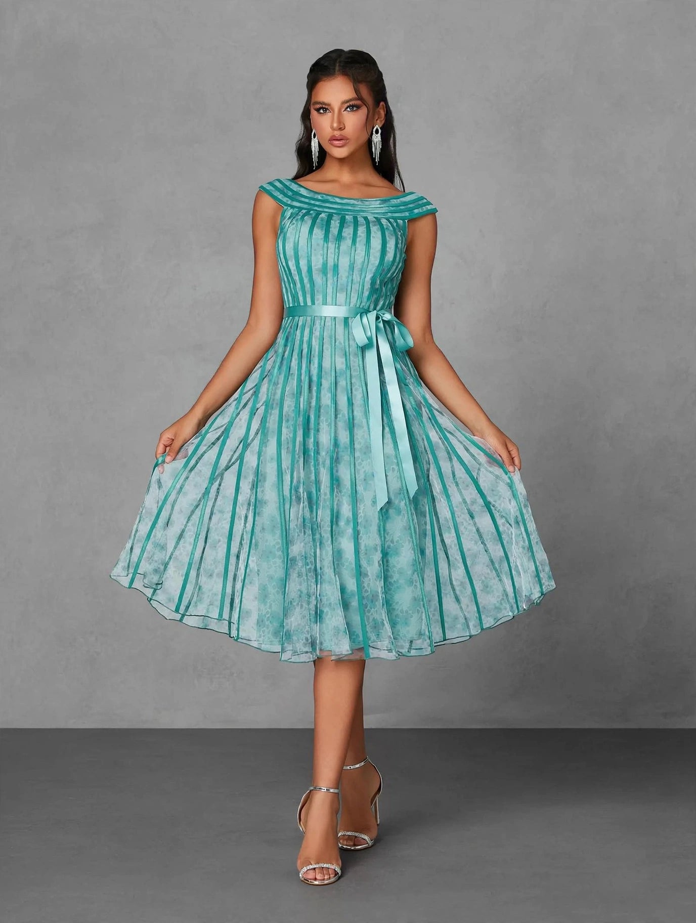 Round-Neck Printed Mesh Evening Dress