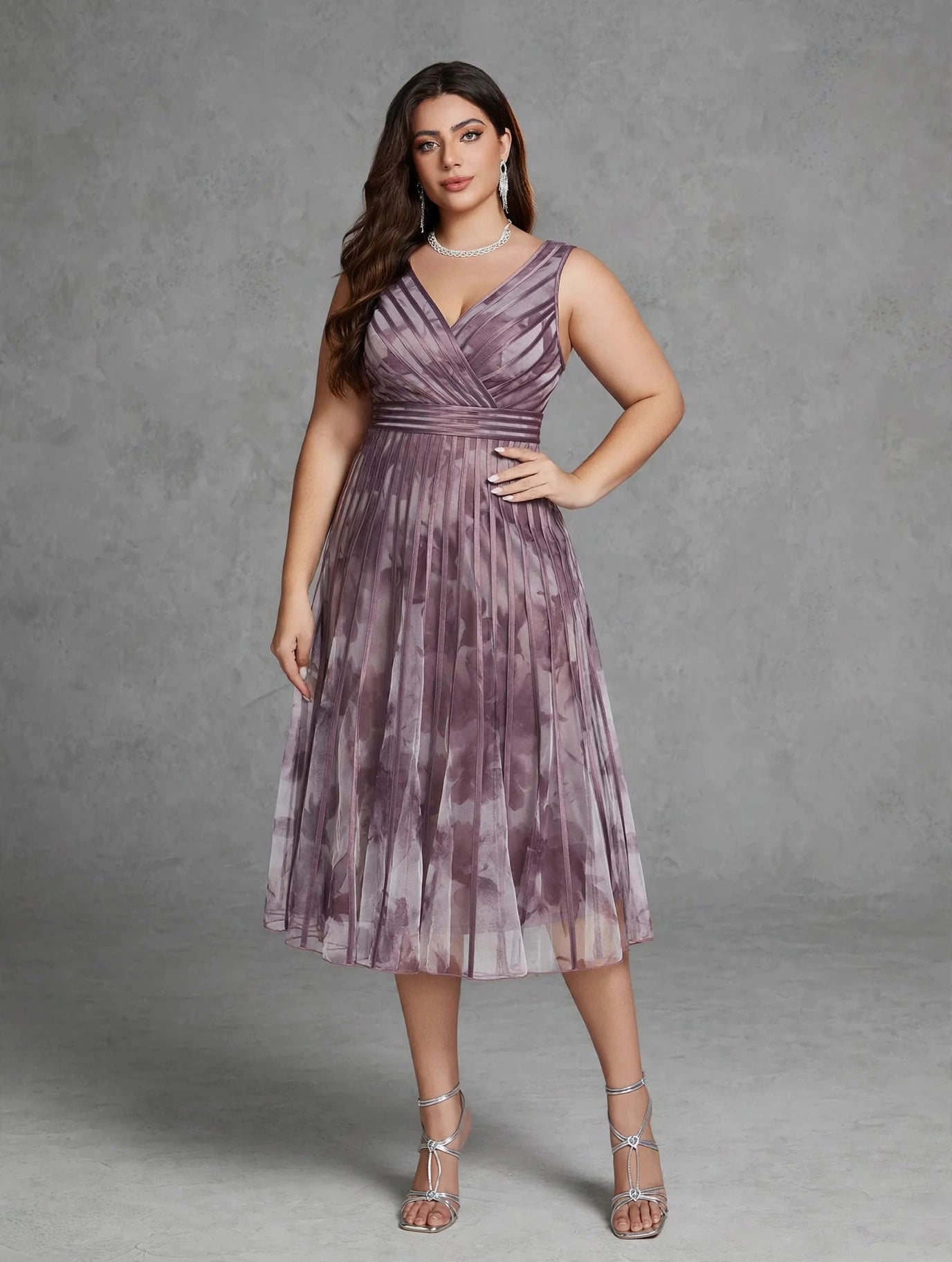 V-neck Sleeveless Printed Chiffon Dress with Wide Straps and