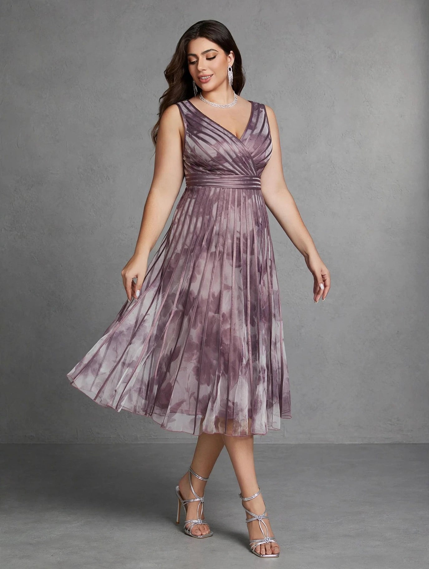 V-neck Sleeveless Printed Chiffon Dress with Wide Straps and