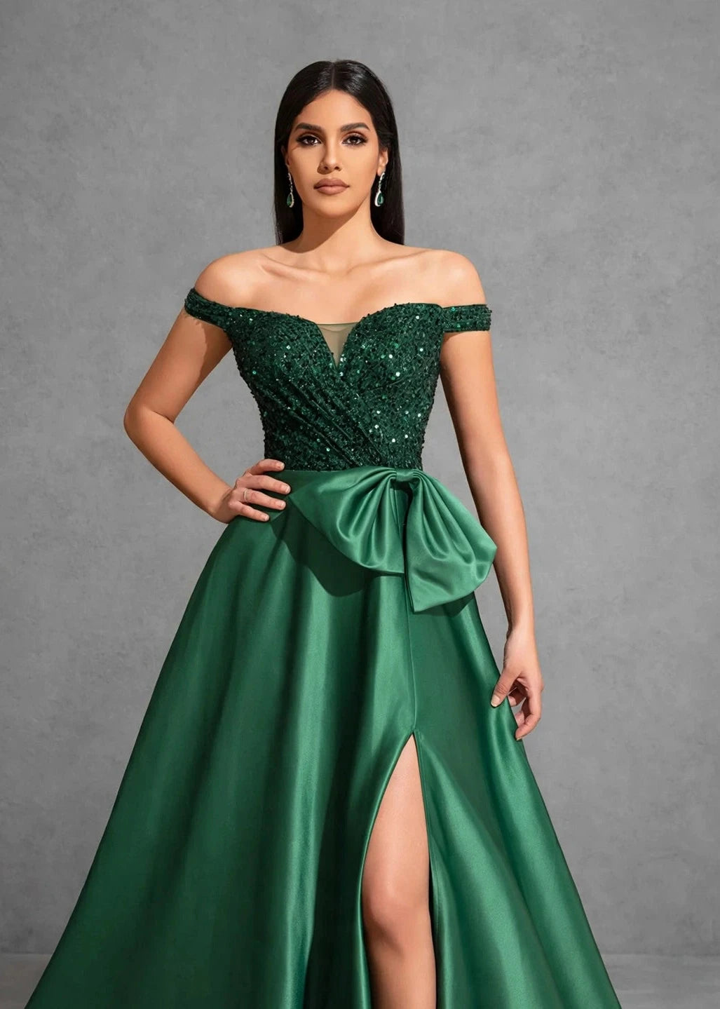 One-shoulder Dress with Bow Decoration at Waist and Sequined