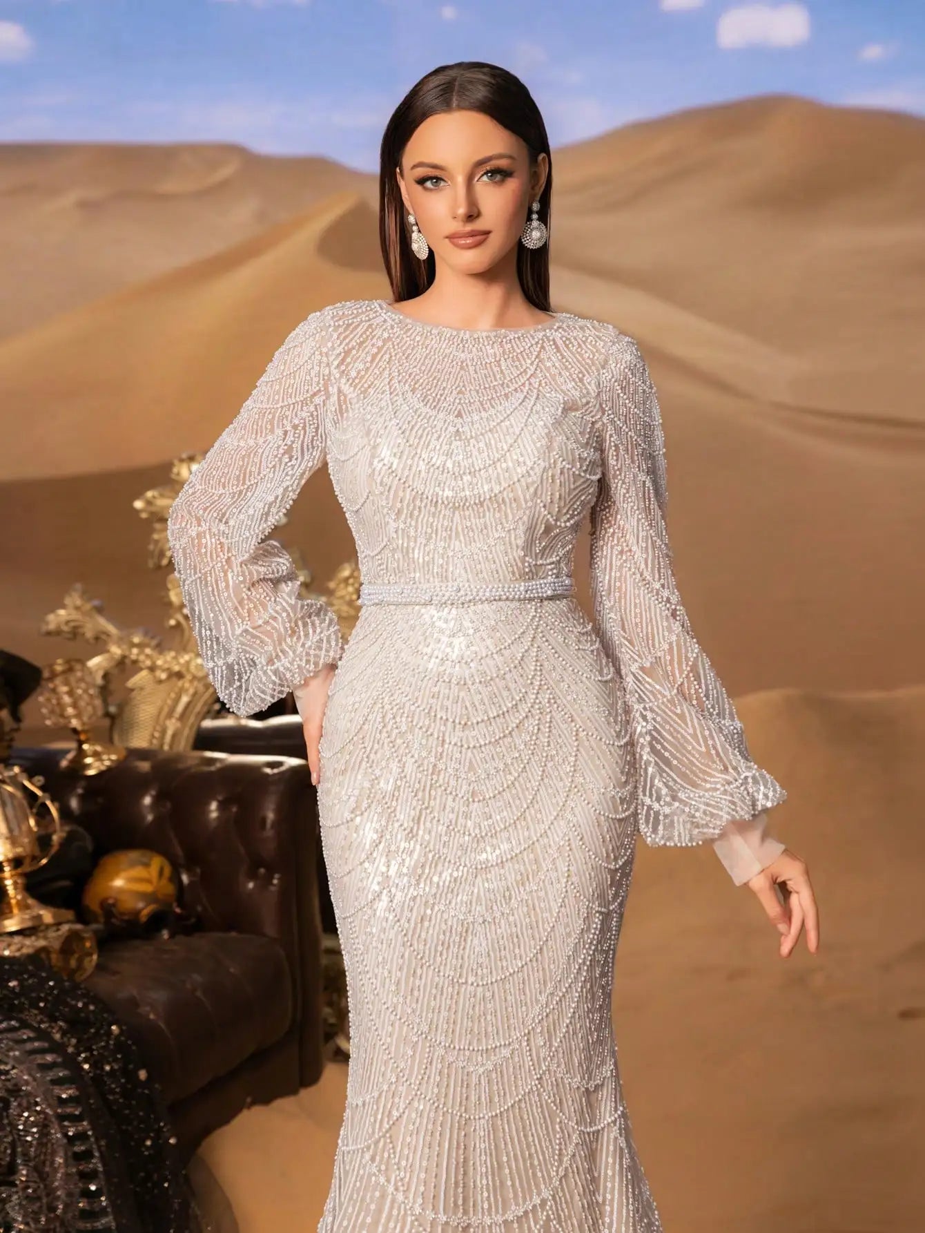 Elegant and luxurious sequined mermaid long-sleeved evening dresses, adorned with sparkling crystal beads.