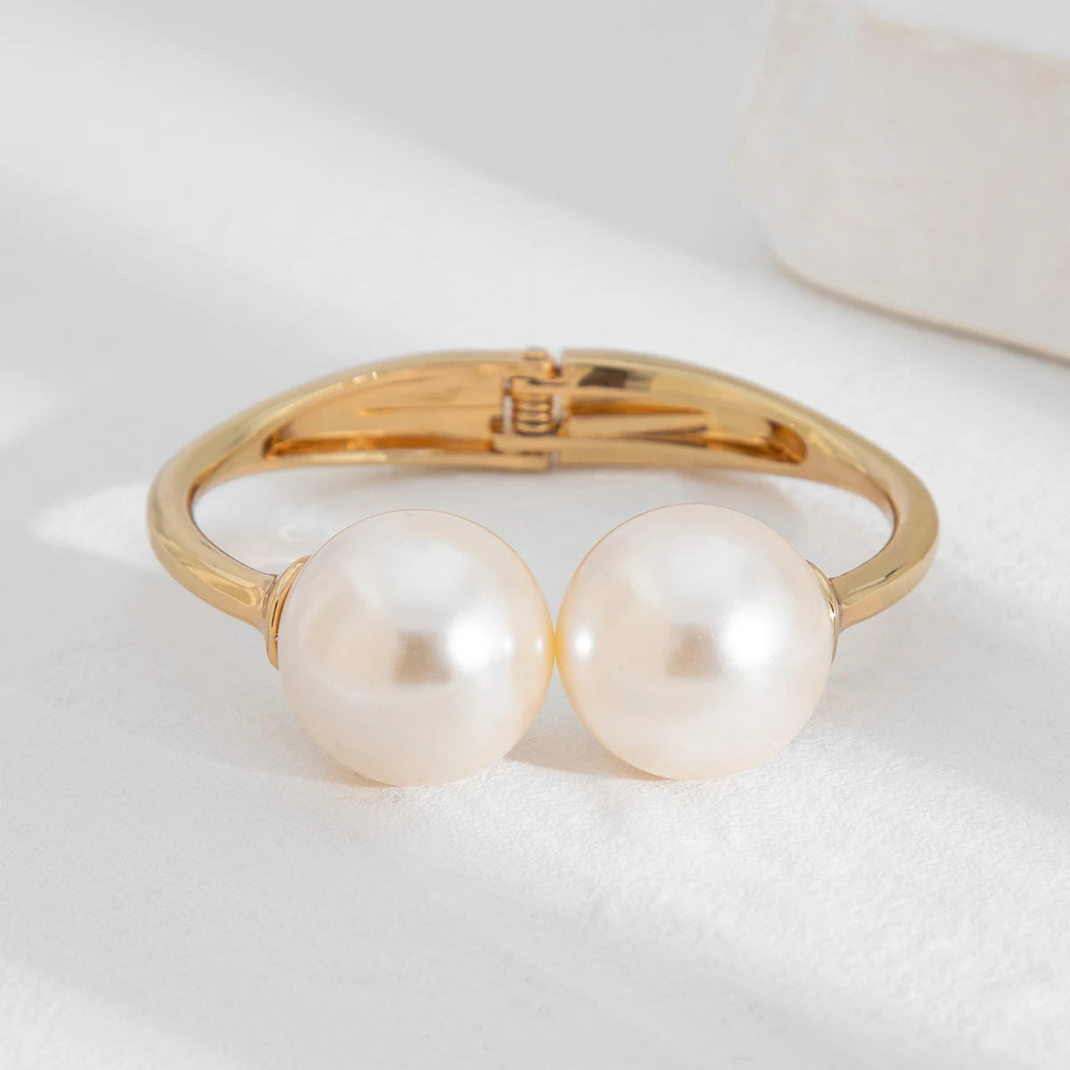 Punk Multilayer Snake Chain Open Spring Bangles Boho Large Imitation Pearl Cuff Bangles Bracelet