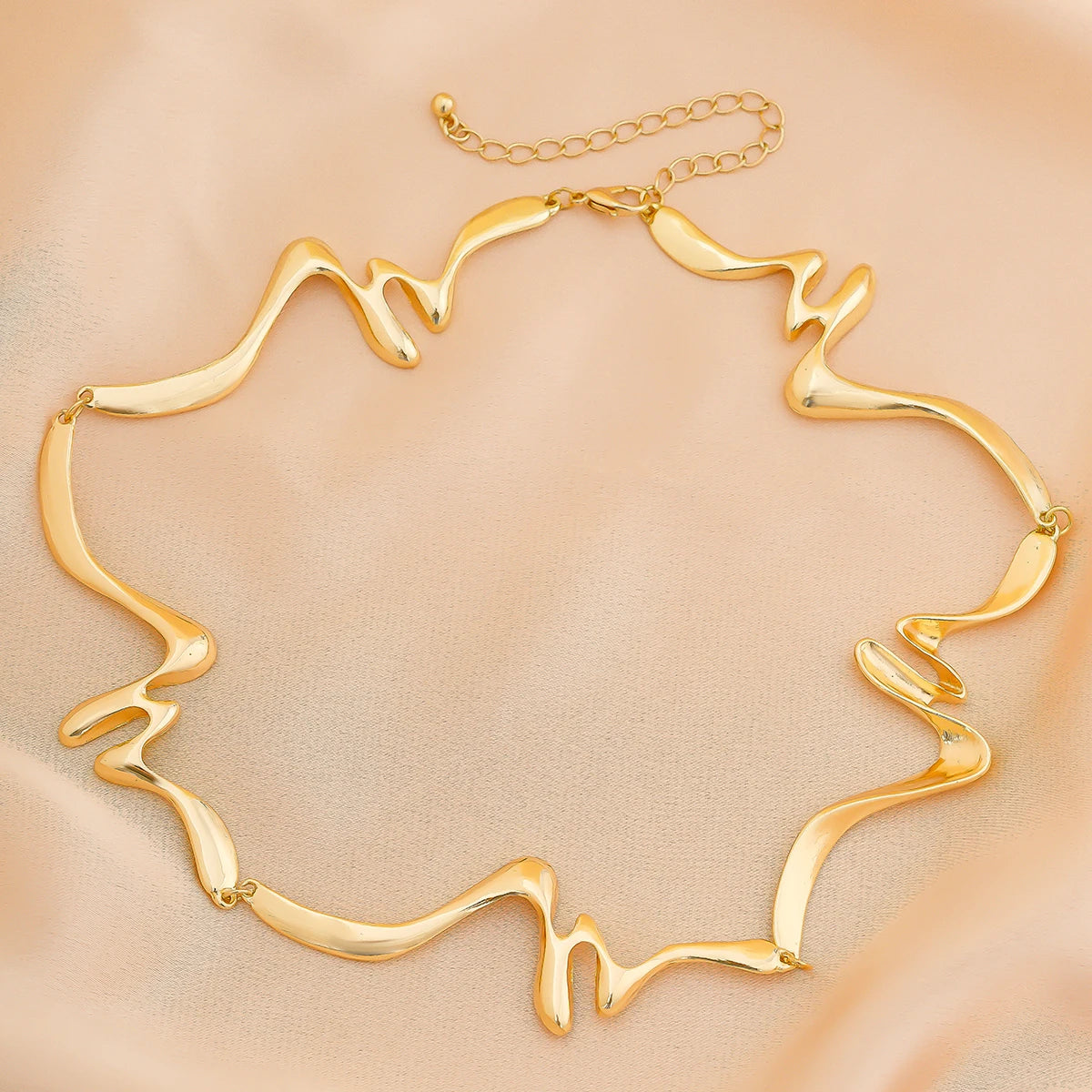 Vintage Metal Choker Necklace