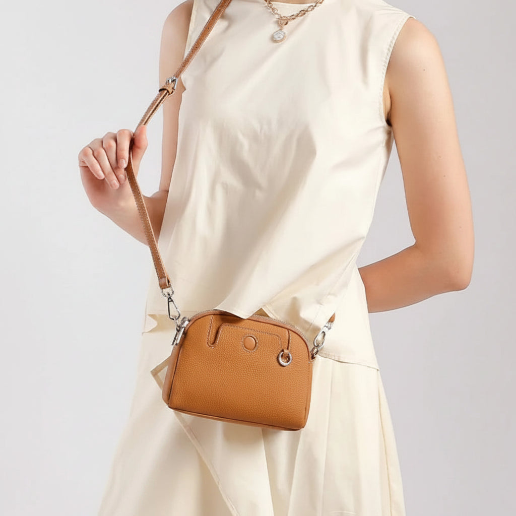 YANATARI Minimalist Leather Crossbody