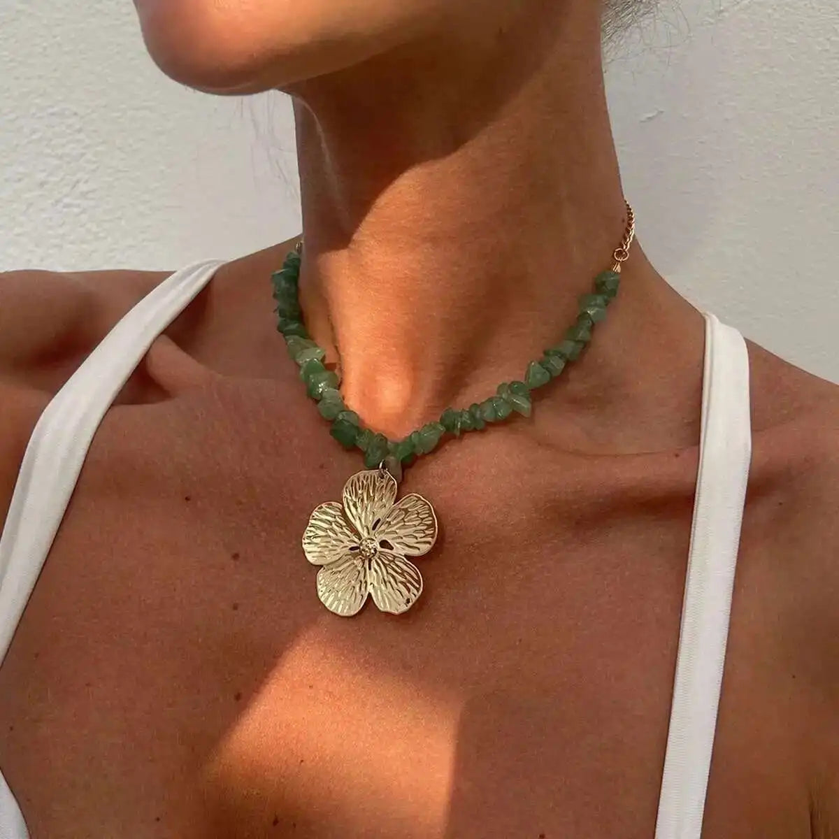 Green Stone Flower Pendant Necklace