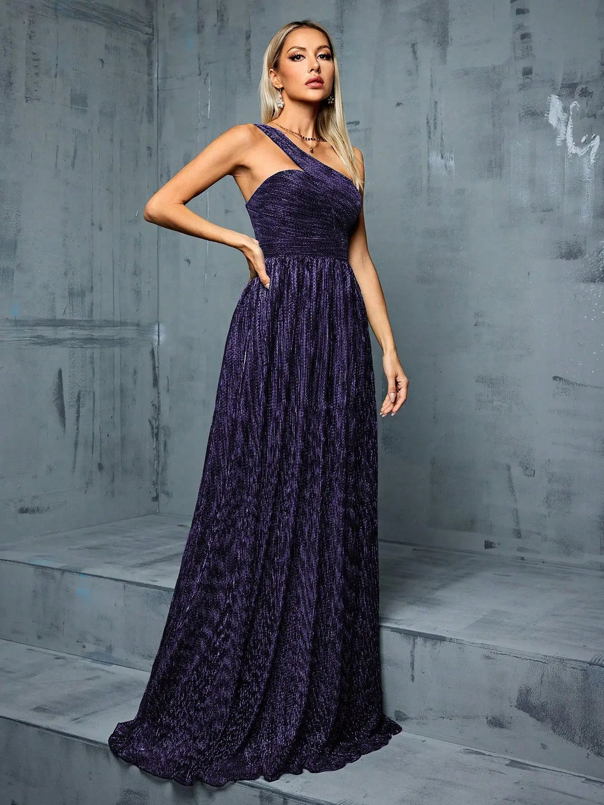 One-shoulder Irregular Metal Wire Long Skirt