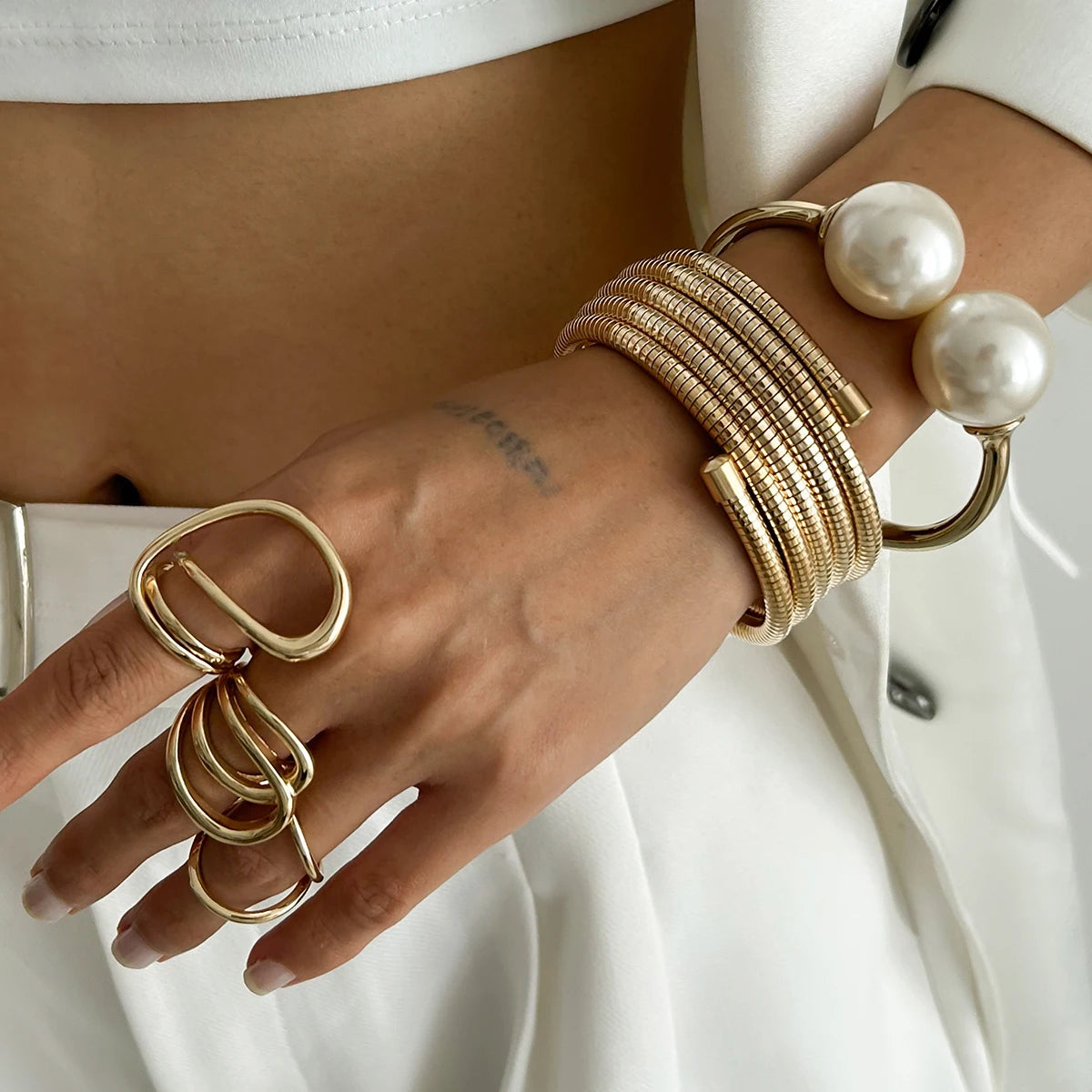 Punk Multilayer Snake Chain Open Spring Bangles Boho Large Imitation Pearl Cuff Bangles Bracelet