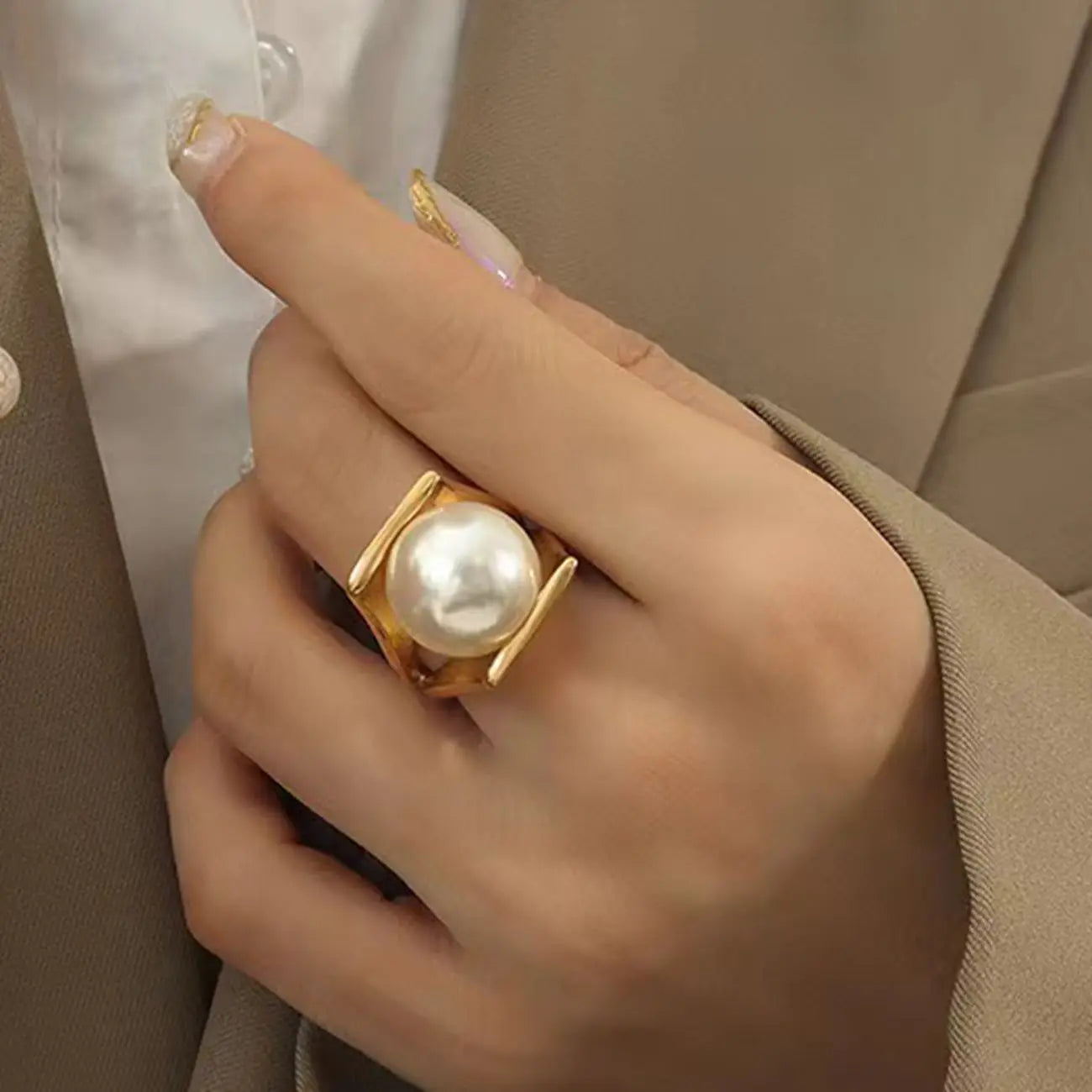 A Y-Shaped French-Style Imitation Pearl Ring, a Stylish and