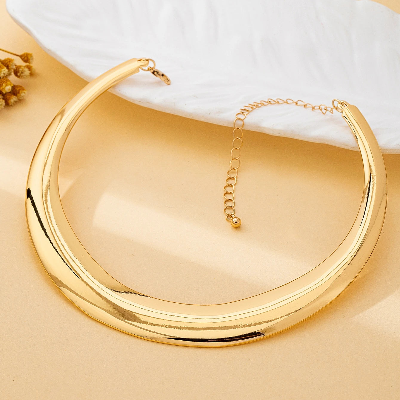 Jewelry Set, Simple and Stylish Glossy Choker and Earrings