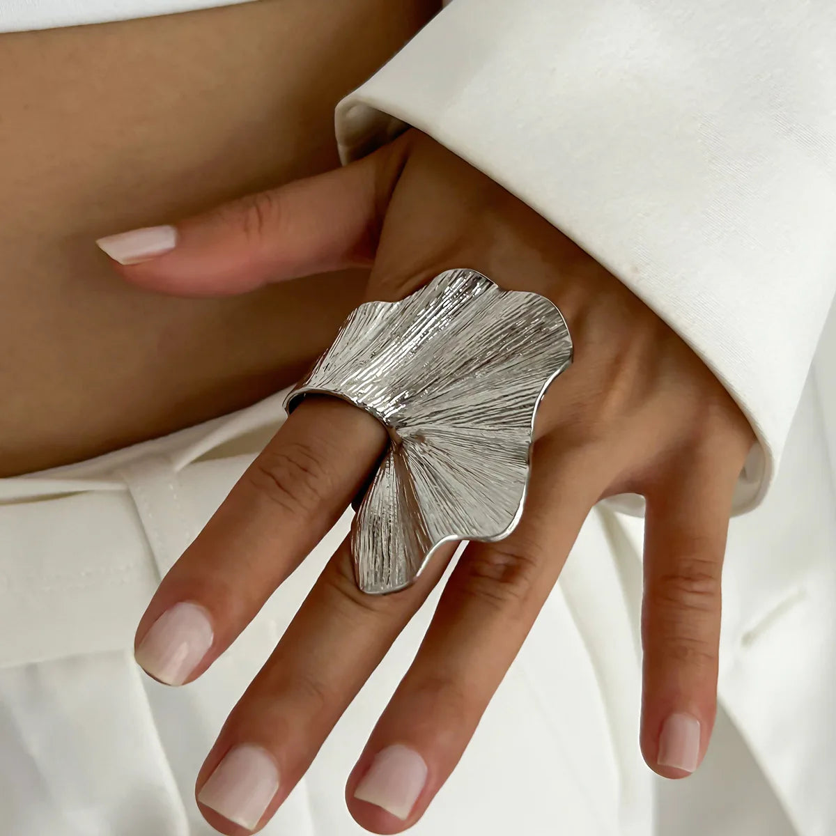 Geometric Ring Set