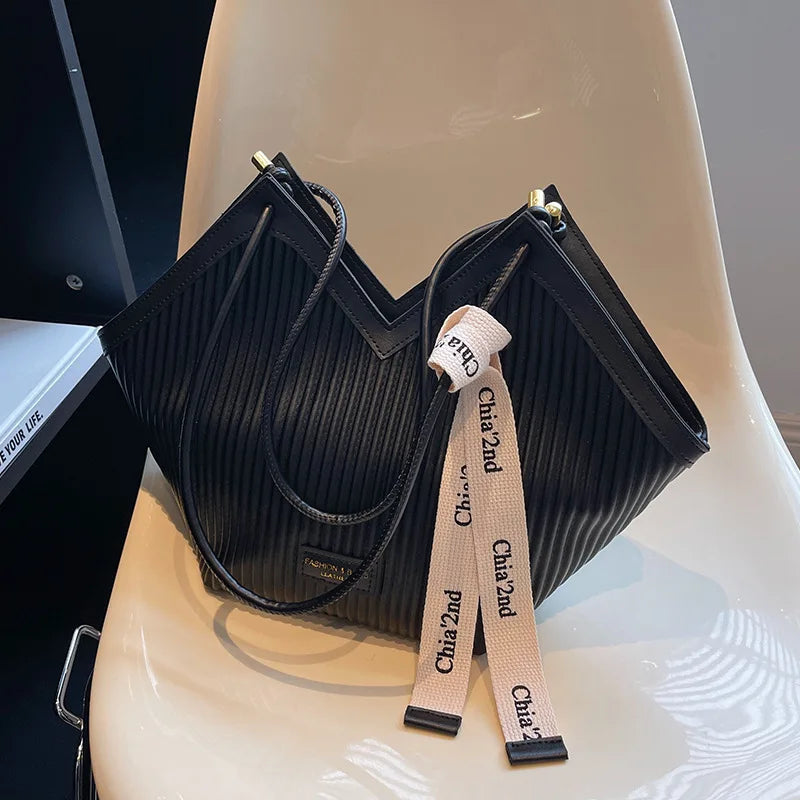PU Leather Heart-Shaped Tote Bag