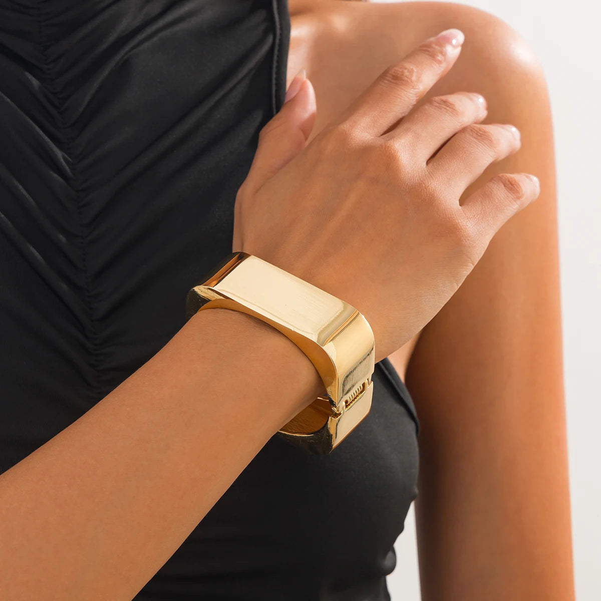 Simple Geometric Smooth Metal Cuff Bangles Trending Punk Gold Color Spring Bracelets