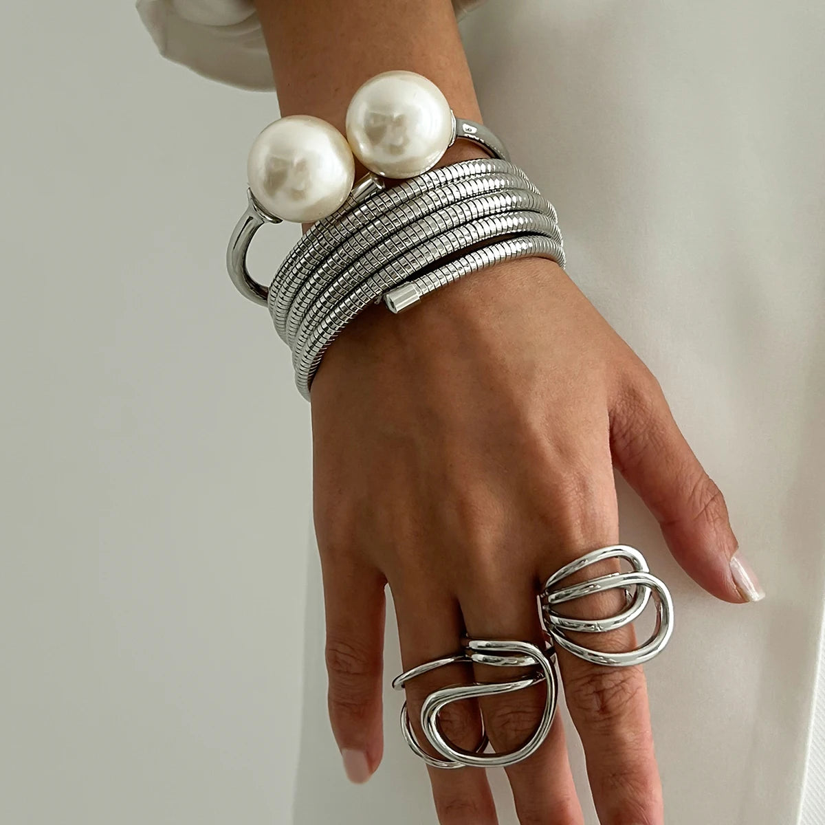Punk Multilayer Snake Chain Open Spring Bangles Boho Large Imitation Pearl Cuff Bangles Bracelet