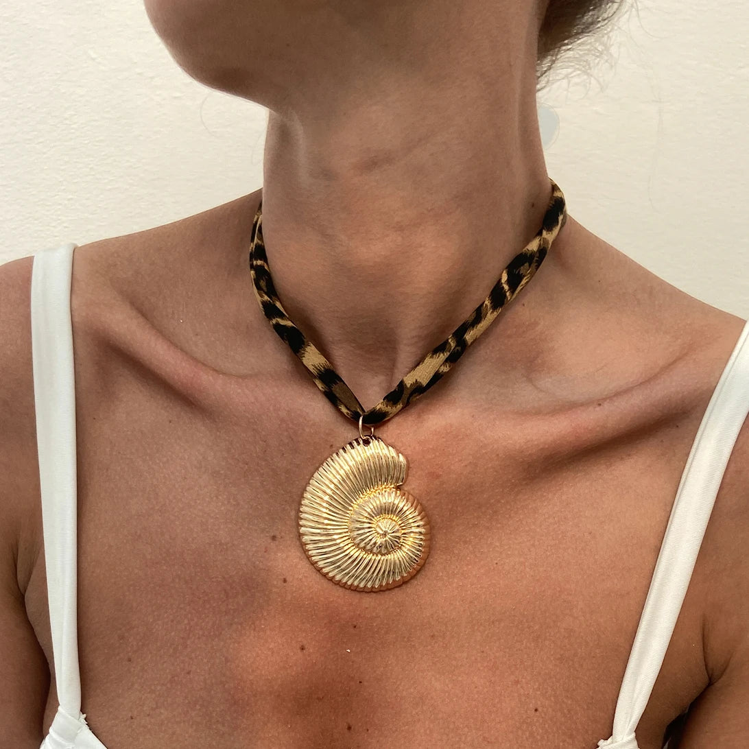 Starfish & Heart Pendant Choker