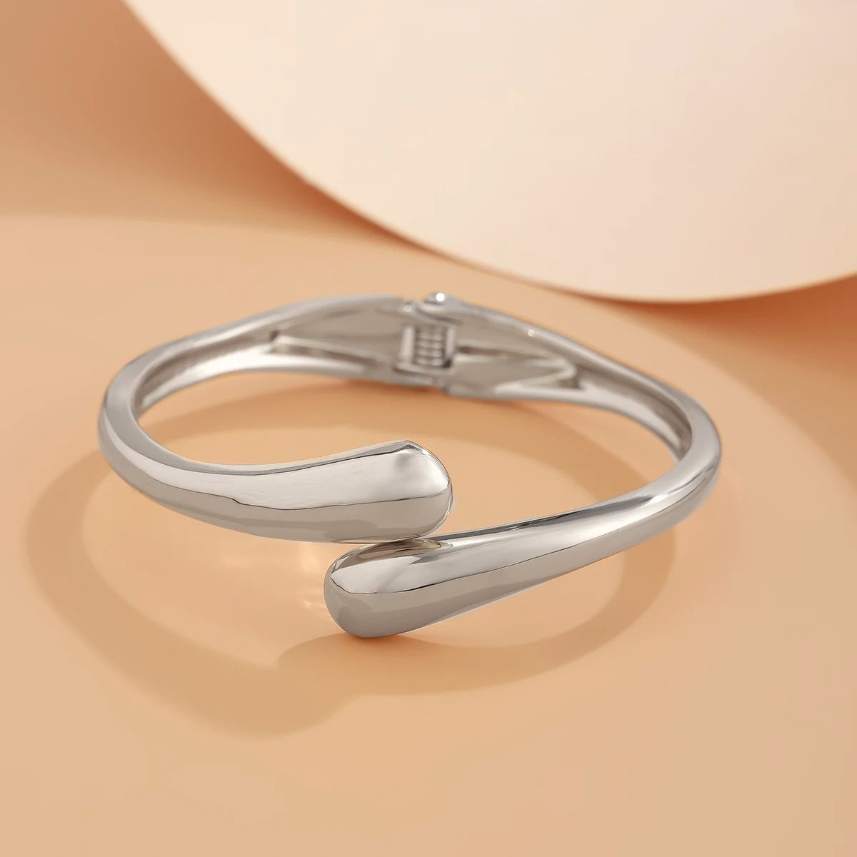 Creative Water Drop Wide Metal Bangle Gold Color Geometric Twisted Bracelets