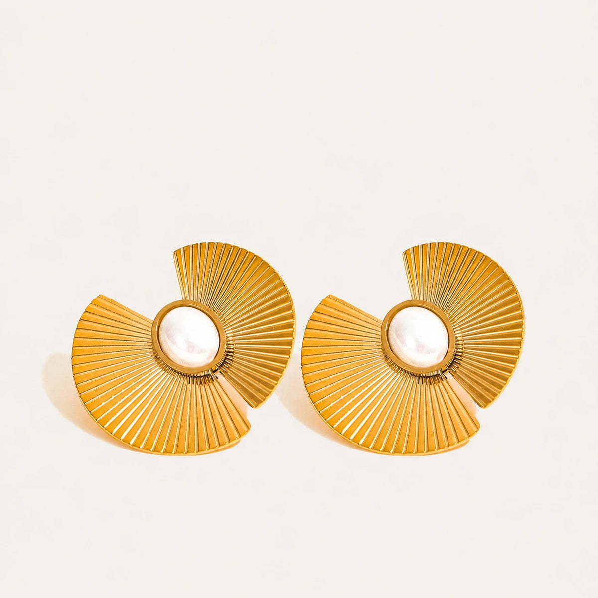 Imitation Pearl Flower Statement Earrings