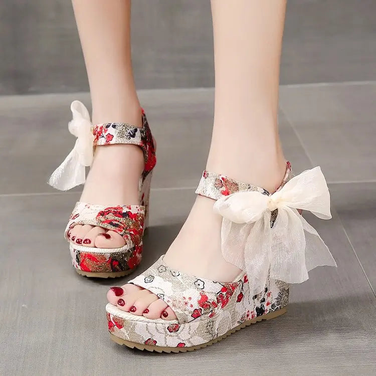 Comfortable Wedge Sandals Heel Buckle Fish Beak Sandals Waterproof