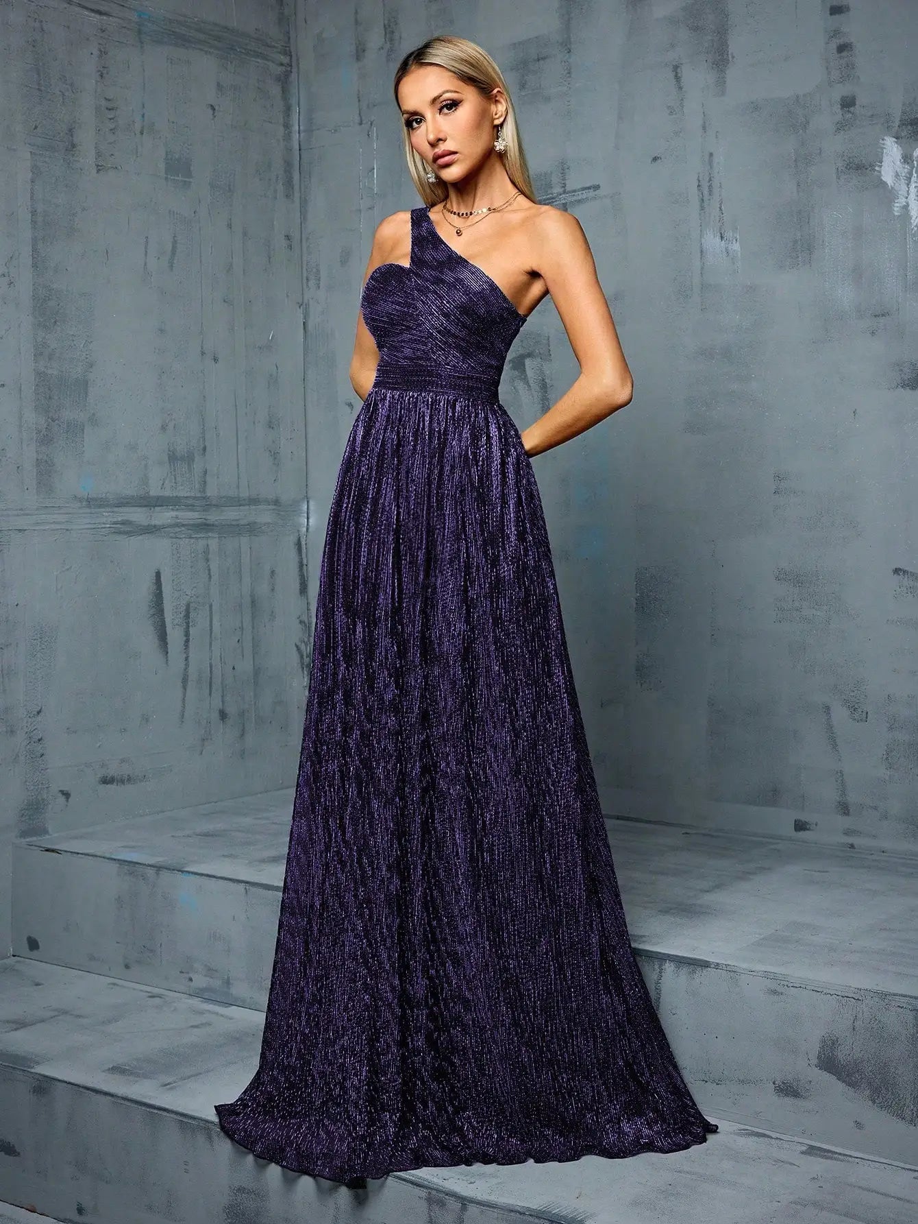 One-shoulder Irregular Metal Wire Long Skirt