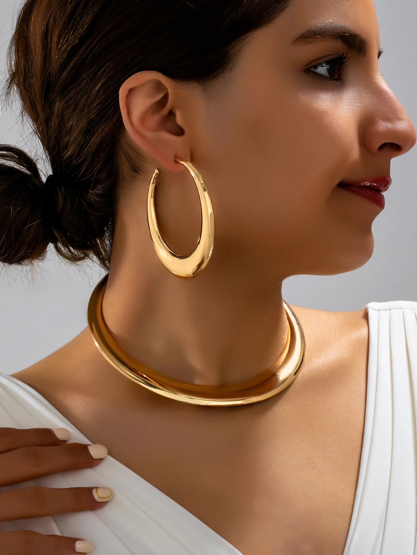 Jewelry Set, Simple and Stylish Glossy Choker and Earrings
