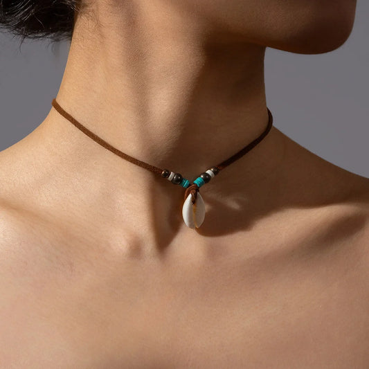 Minimalist Shell Pendant Necklace