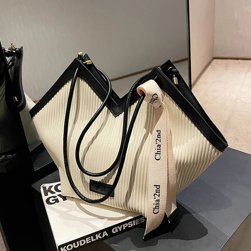 PU Leather Heart-Shaped Tote Bag