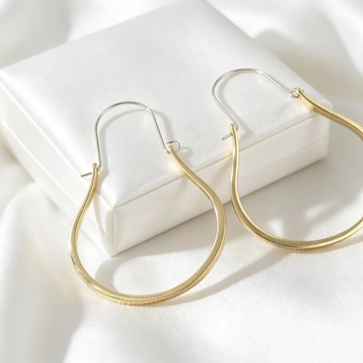 Stylish Big Gold Color Teardrop Hoop Earrings - Minimalist Design For All Occasions Women's Chic Jewelry