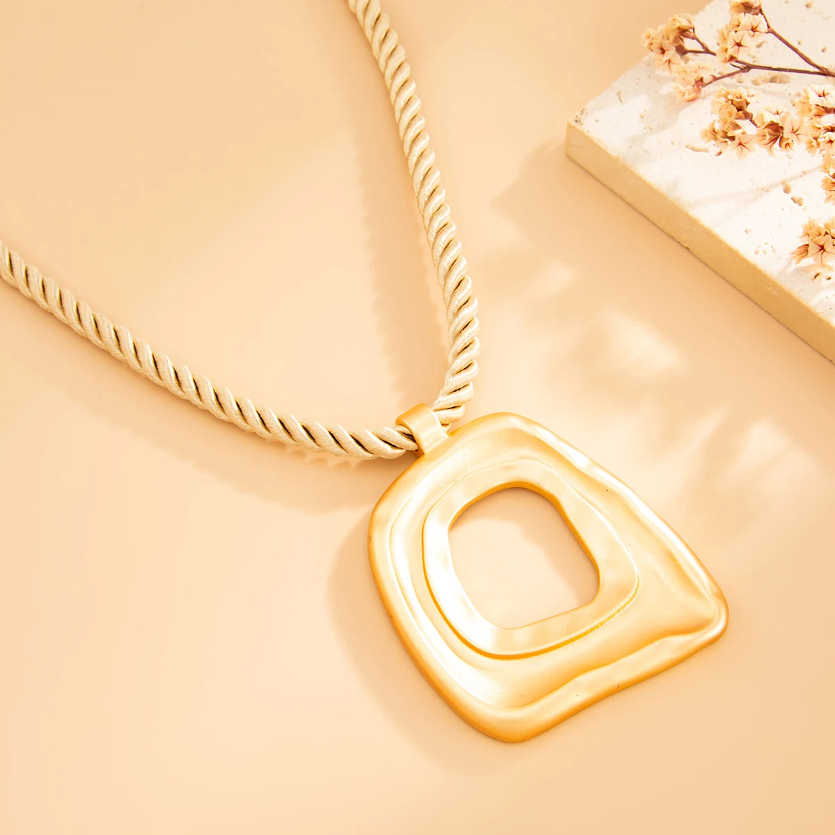2 Styles Vintage Geometric Large Square Hollowout Pendant Necklace