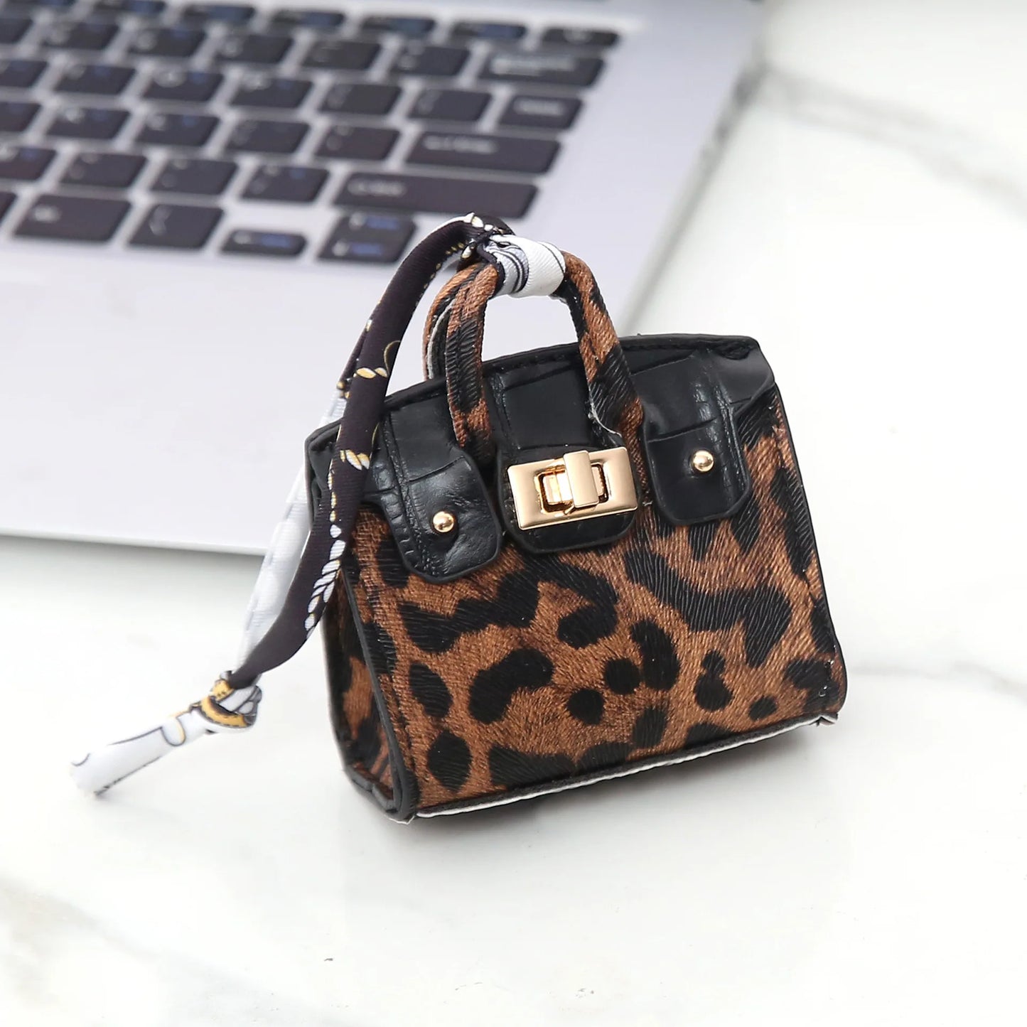2026 New Cute House Mini Bag, Fashion Hanging Ornament, Multifunctional Key Earphone Storage Bag
