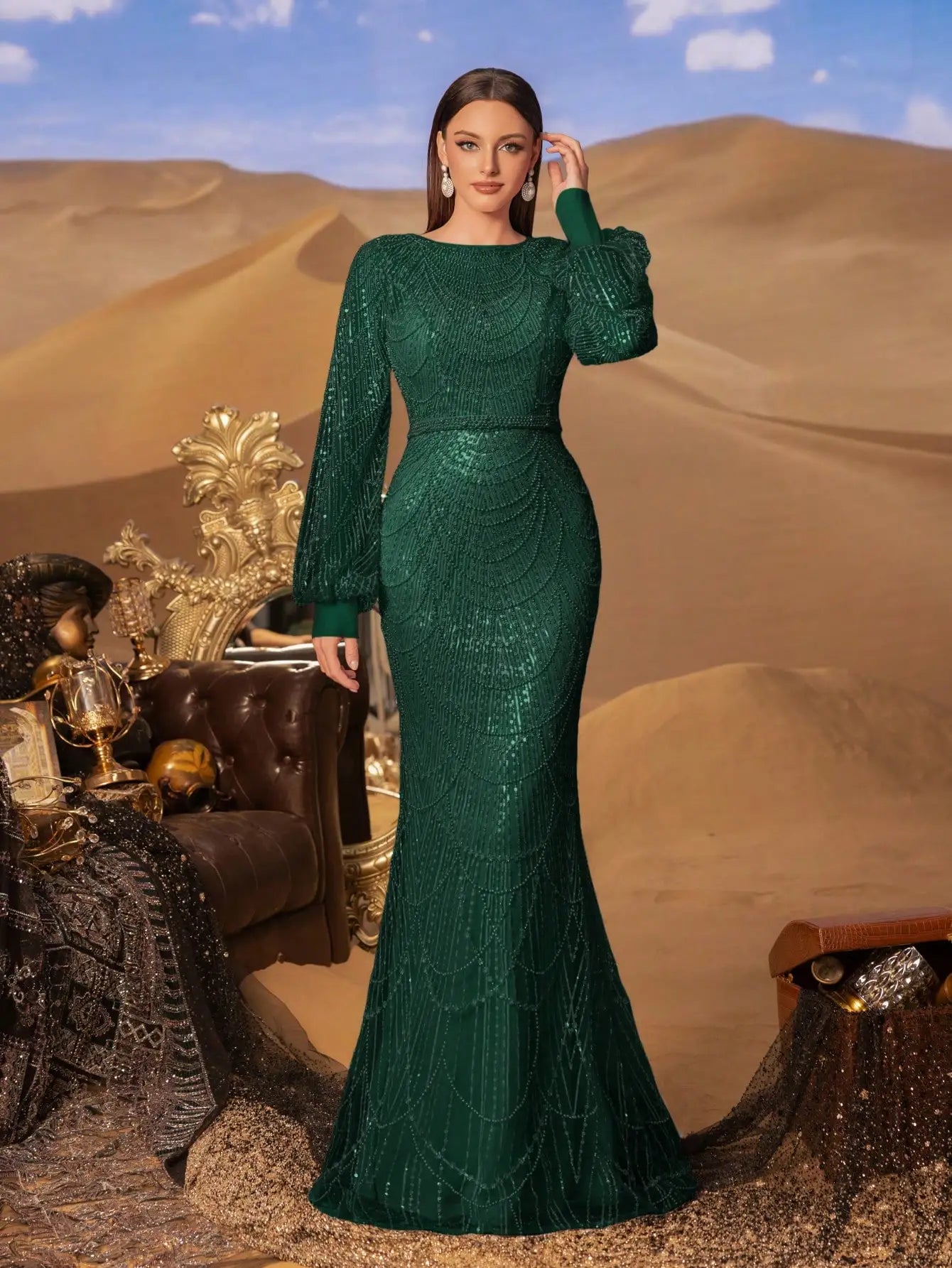 Elegant and luxurious sequined mermaid long-sleeved evening dresses, adorned with sparkling crystal beads.