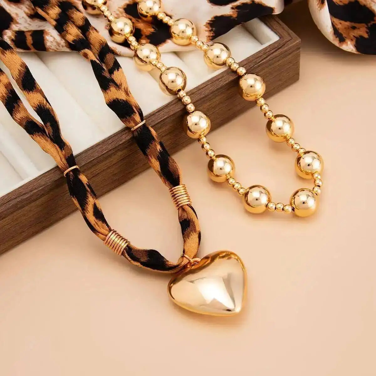 Leopard Heart Pendant Necklace Set