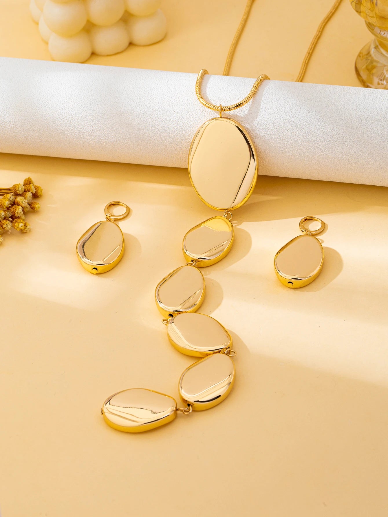 3-Piece Set of European and American Style Metal Oval