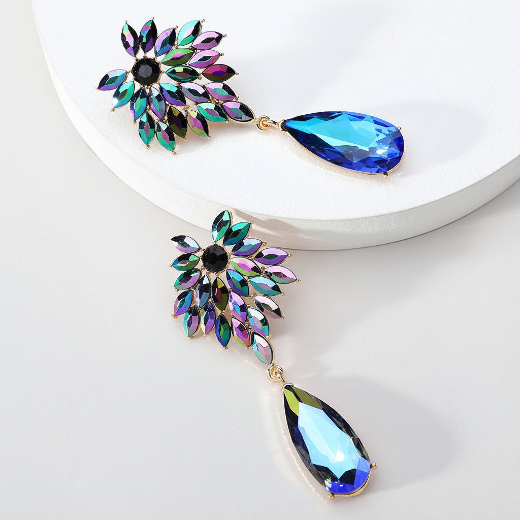 Elegant Leaves Teardrop Dangle Earrings for WomLuxury Design Sparkly