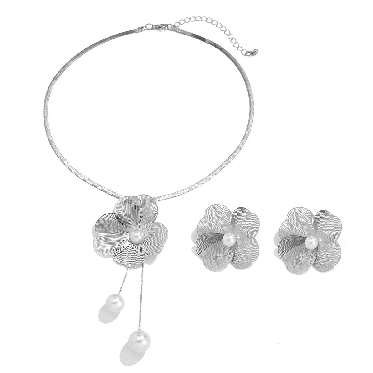 Flower Pearl Necklace & Earrings Set