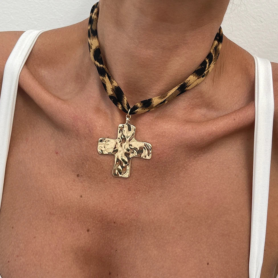 Starfish & Heart Pendant Choker