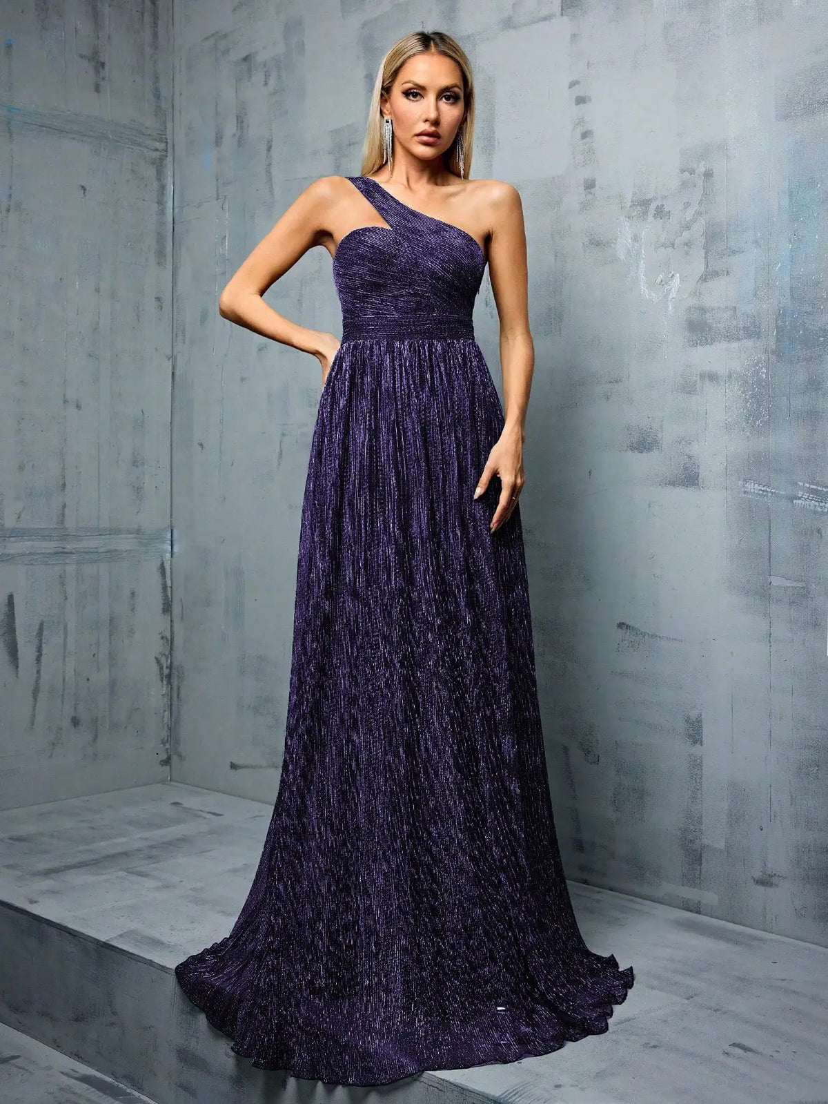 One-shoulder Irregular Metal Wire Long Skirt