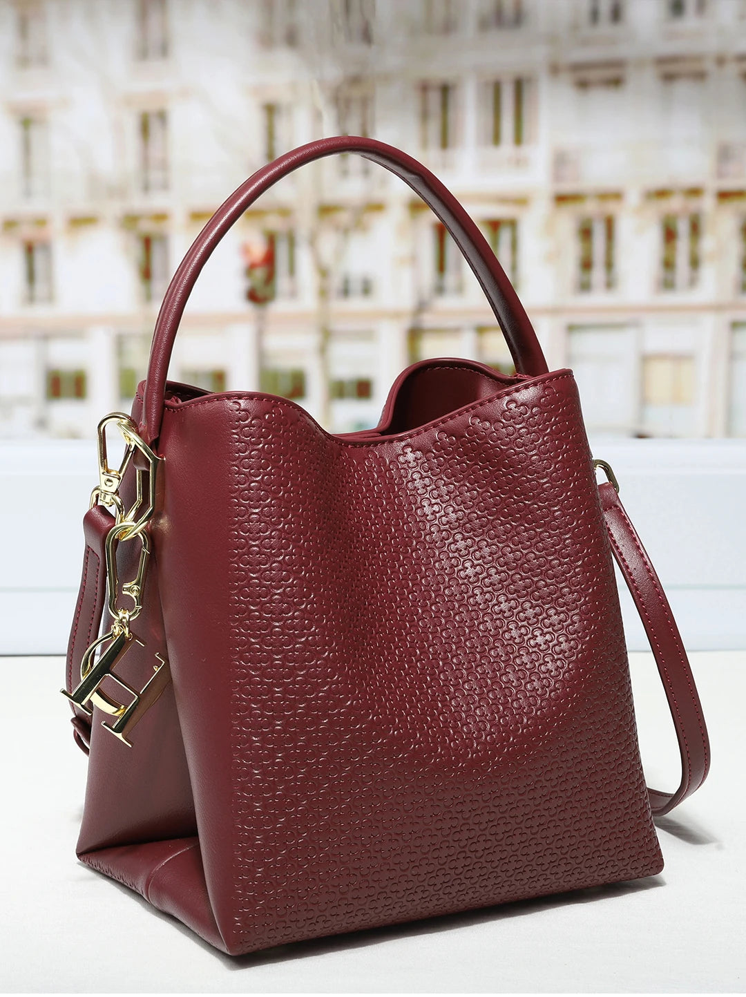 CH Embossed Leather Bucket Bag Large Capacity Handbag with Detachable Shoulder Strap Luxury Tote Bag for Women