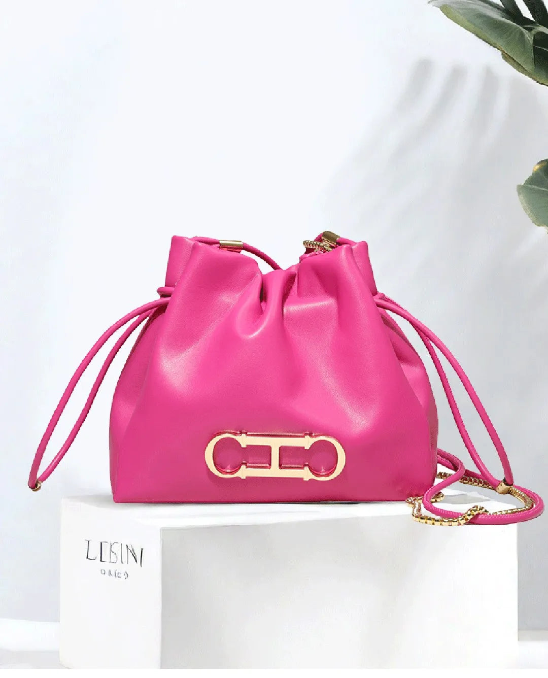 Drawstring Bucket Bag Crossbody Bag with Gold Chain PU
