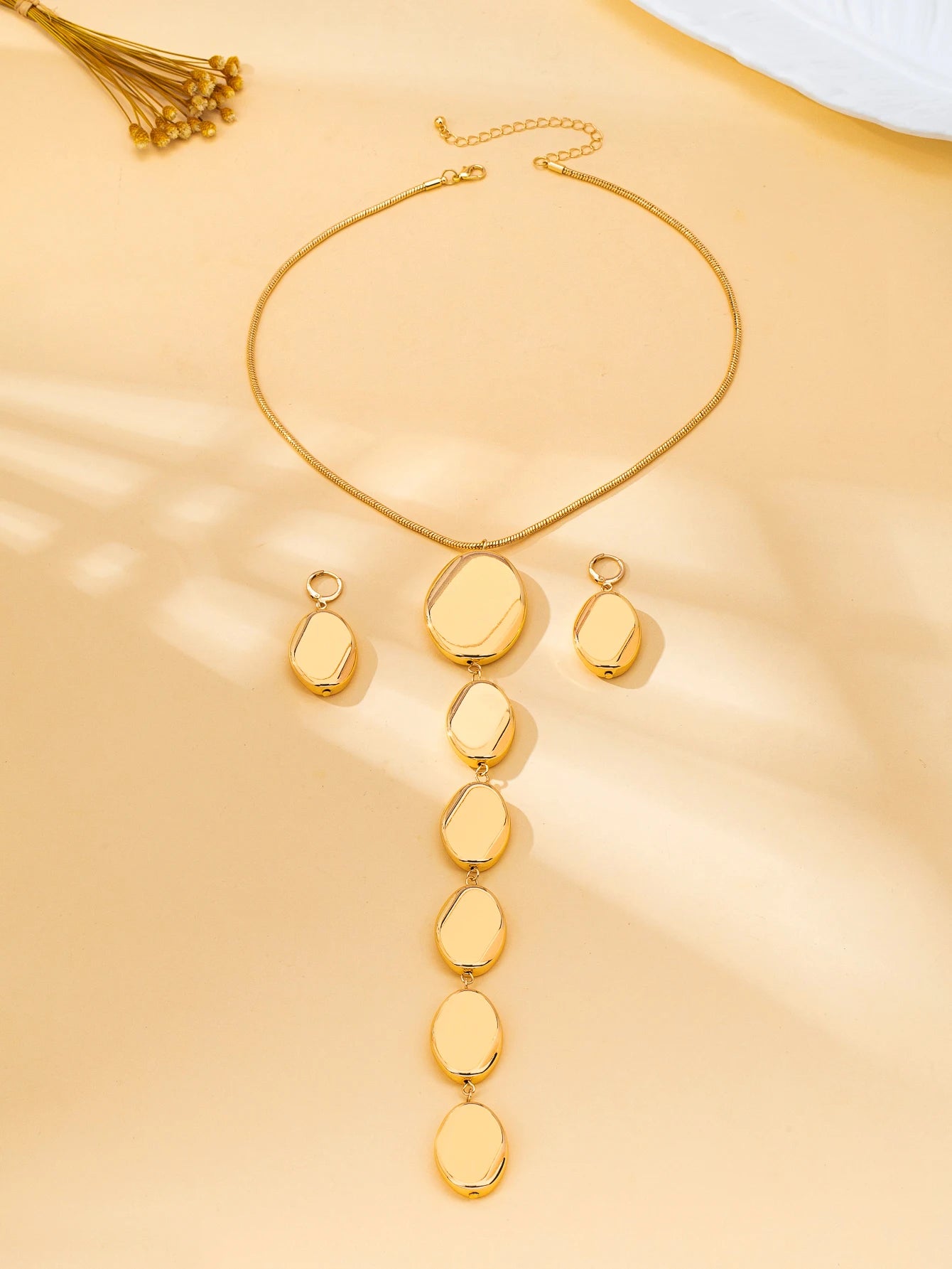 3-Piece Set of European and American Style Metal Oval