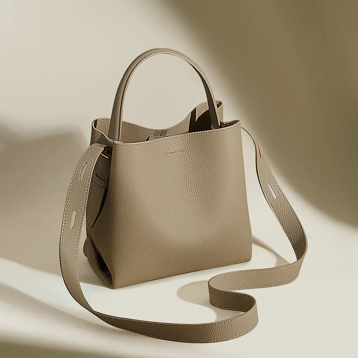 FOXER Leather Bucket Shoulder Bag