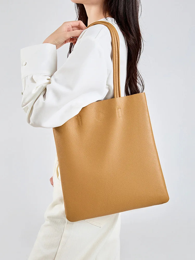 YANATARI Blue Cowhide Leather Bucket Bag