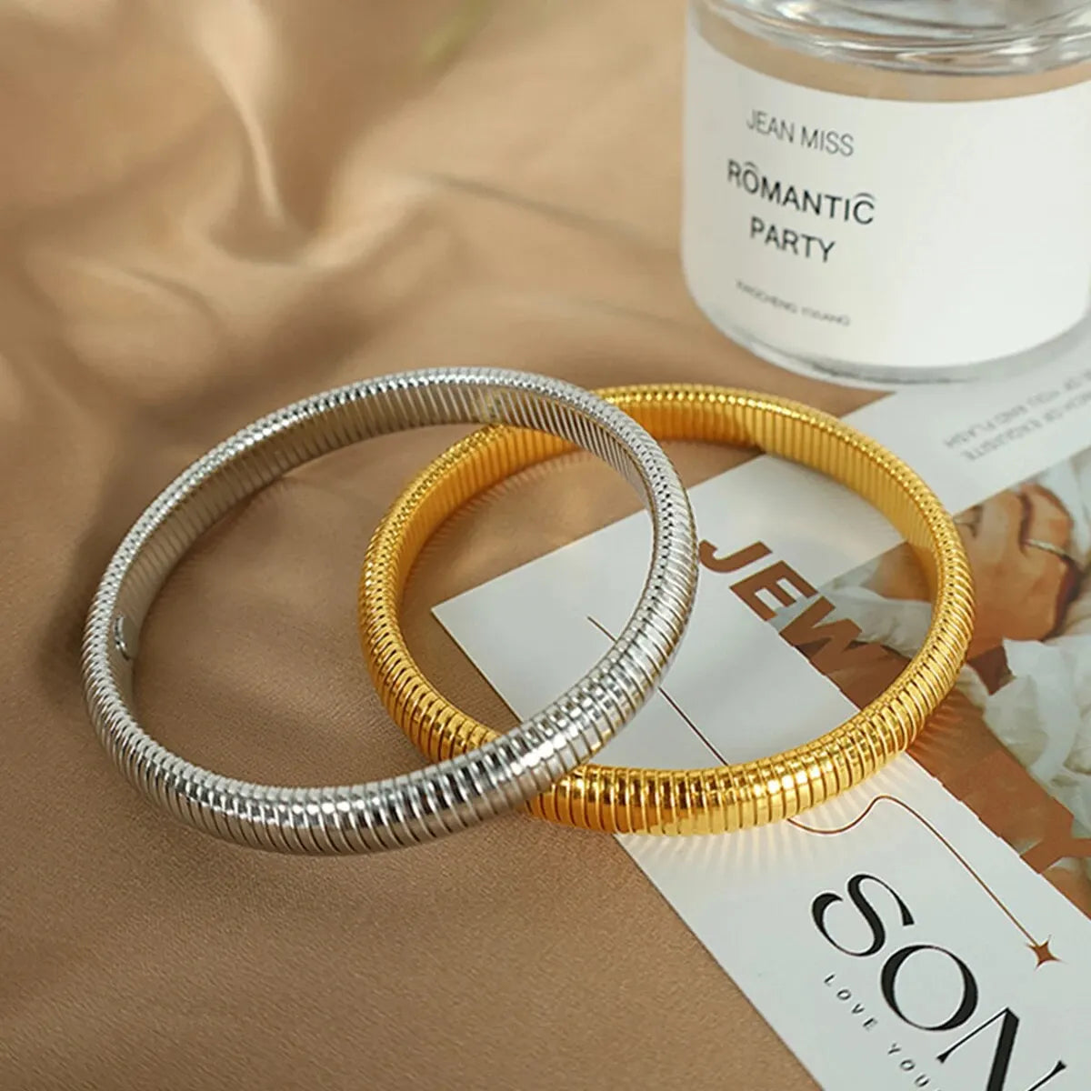 Waterproof Stainless Steel Retro Elasticity Thick Metal Polish Bracelet