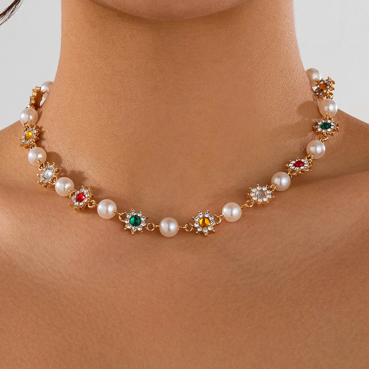 Luxury Pearl Flower Choker Necklace