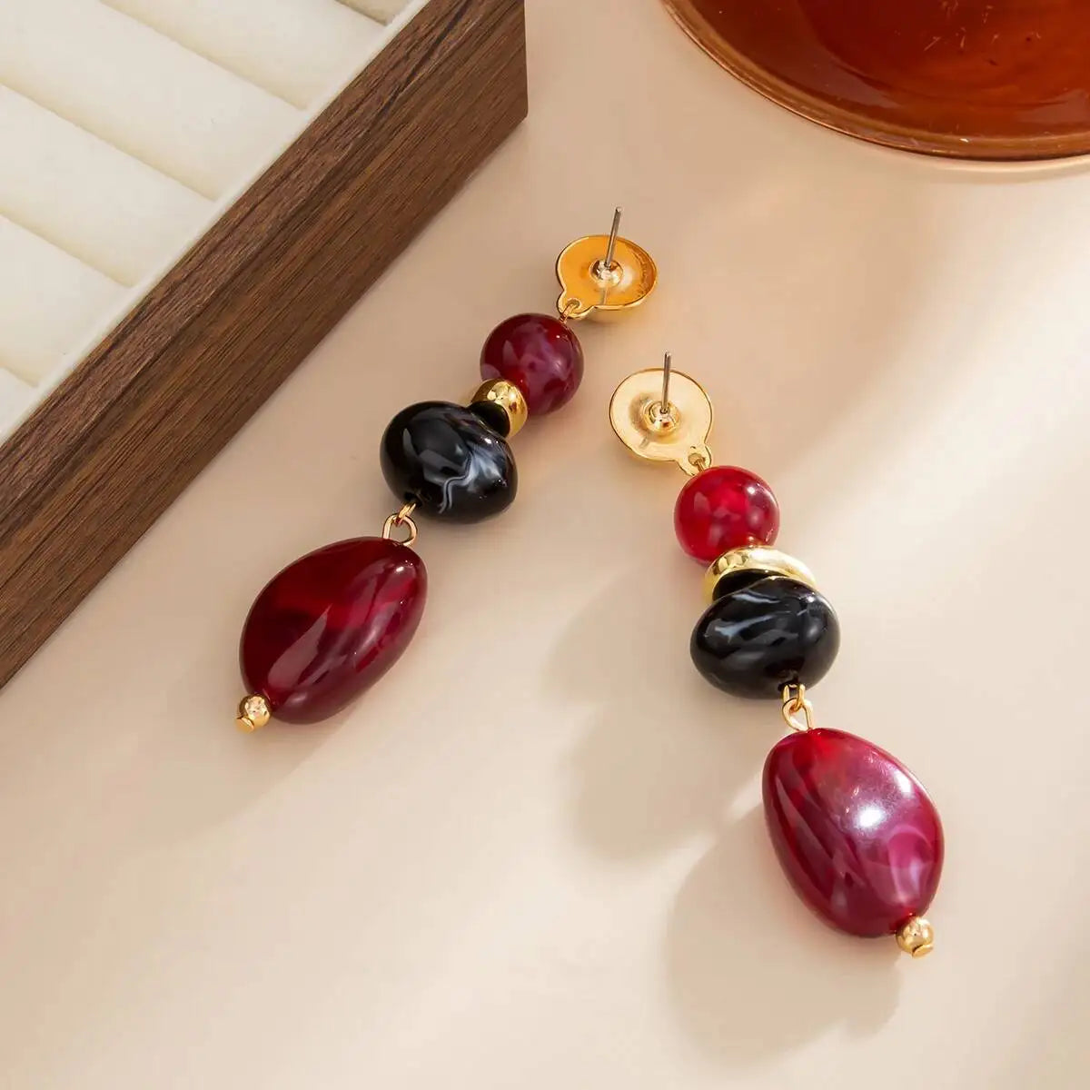 Vintage Resin Acrylic Geometric Pendant Earrings