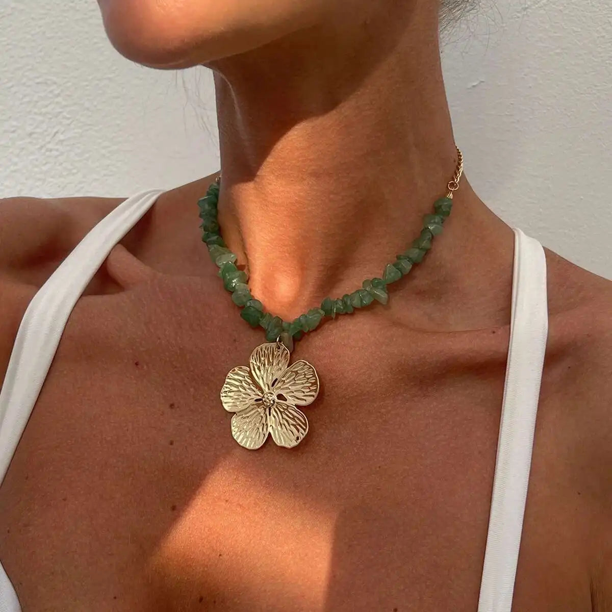 Green Stone Flower Pendant Necklace